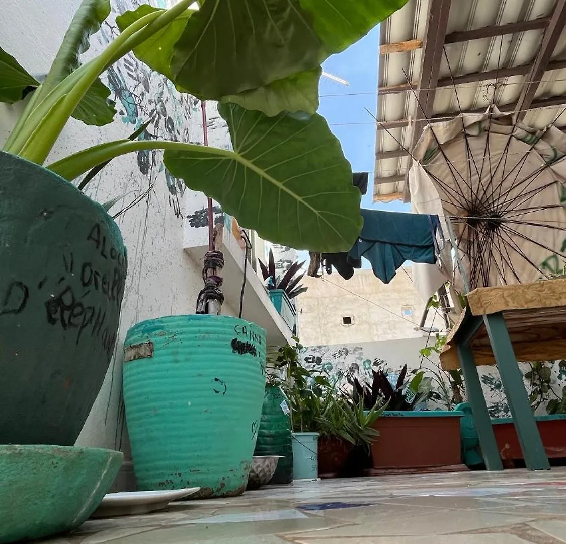 Dar Dyali Rooftop ⁿᵉᵃʳ ⁿᵍᵒʳ ᵇᵉᵃᶜʰ ᵃⁿᵈ ⁱˢˡᵃⁿᵈ Dakar 0*,