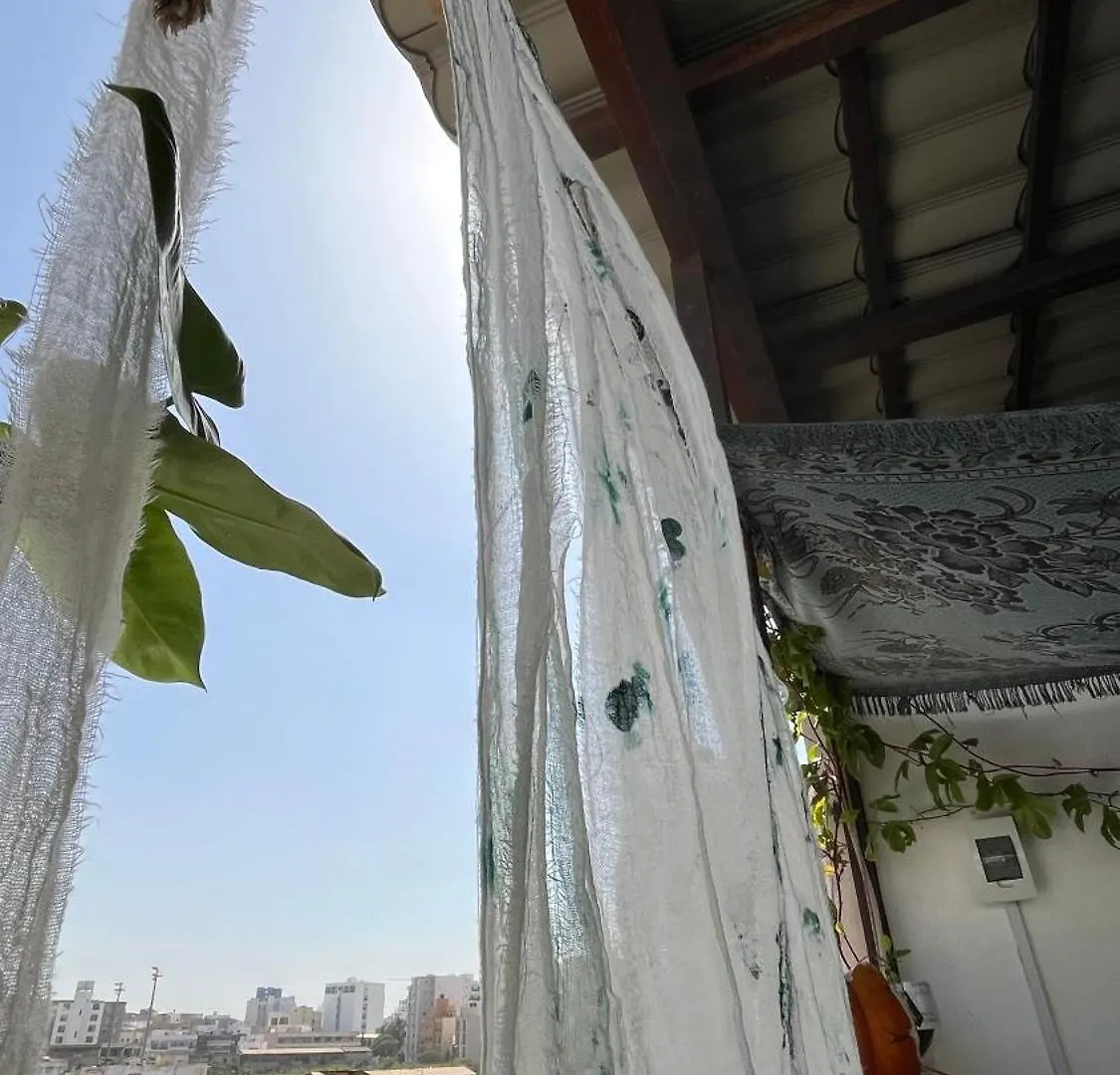 Dar Dyali Rooftop ⁿᵉᵃʳ ⁿᵍᵒʳ ᵇᵉᵃᶜʰ ᵃⁿᵈ ⁱˢˡᵃⁿᵈ Dakar 0*,
